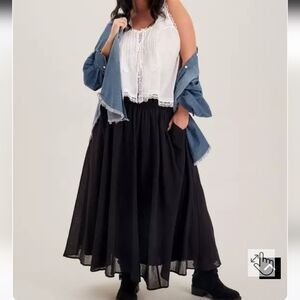 🆕️ TORRID FESTI TIERED MAXI SKIRT